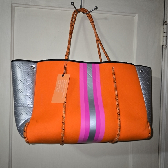 Haute Shore Greyson Tote "Wow" Stylish Pink & Orange Bag NWT (Flaws) - Picture 5 of 12